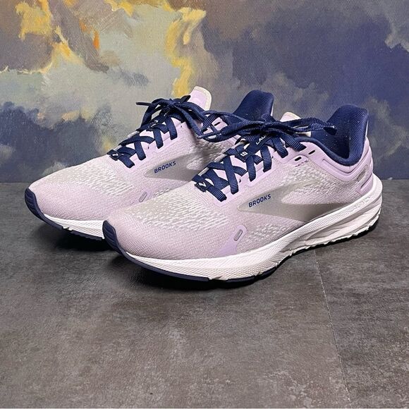 Brooks Launch 9 1203731B588 Lilac & Silver Women's Running Shoes Size 6.5B - Picture 2 of 16